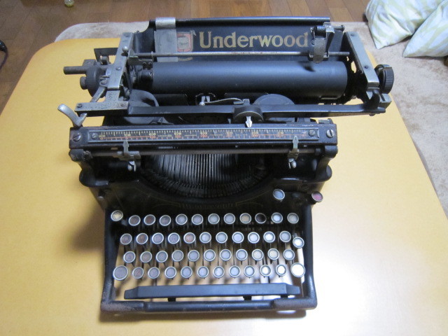 Underwood / アンダーウッド タイプライター ヴィンテージ タイプ