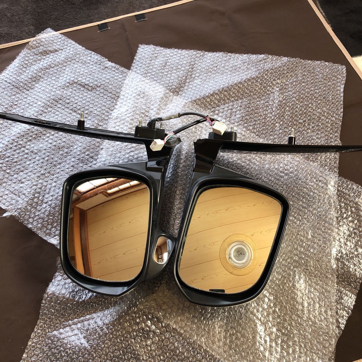 トヨタDBA-ACR50W エスティマ ドアミラー 左右セット　美品　パールホワイト　ウィンカー付き　7ピン