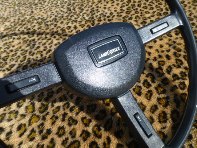 yoppi。ランクル70.78純正ステアリング yoppi。ランクル70.78純正