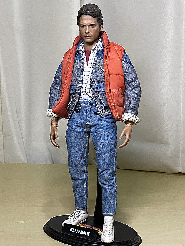 ホットトイズ 1/6 マーティ・マクフライ バック・トゥ・ザ