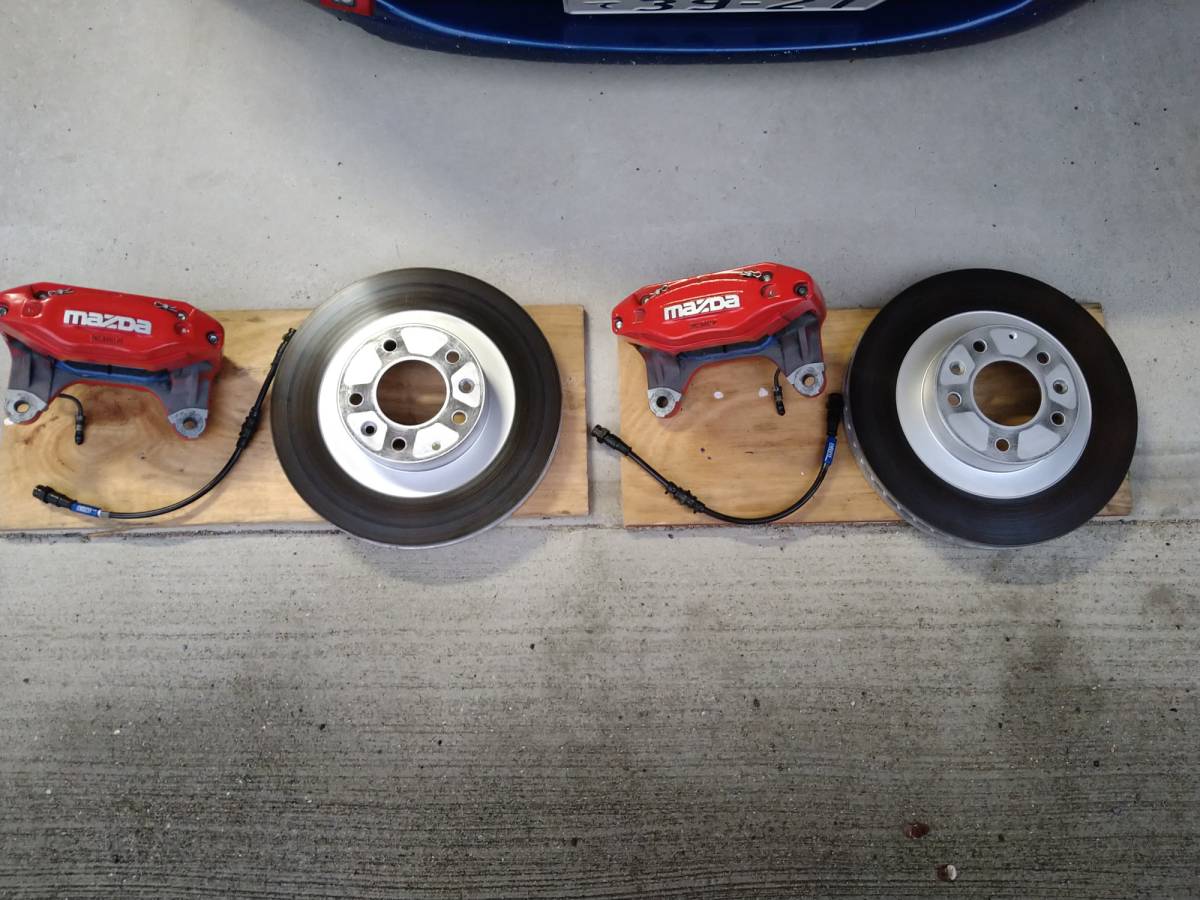 FD3S RX-7 フロントブレーキキャリパー左右 FD3S フロント RX-7 