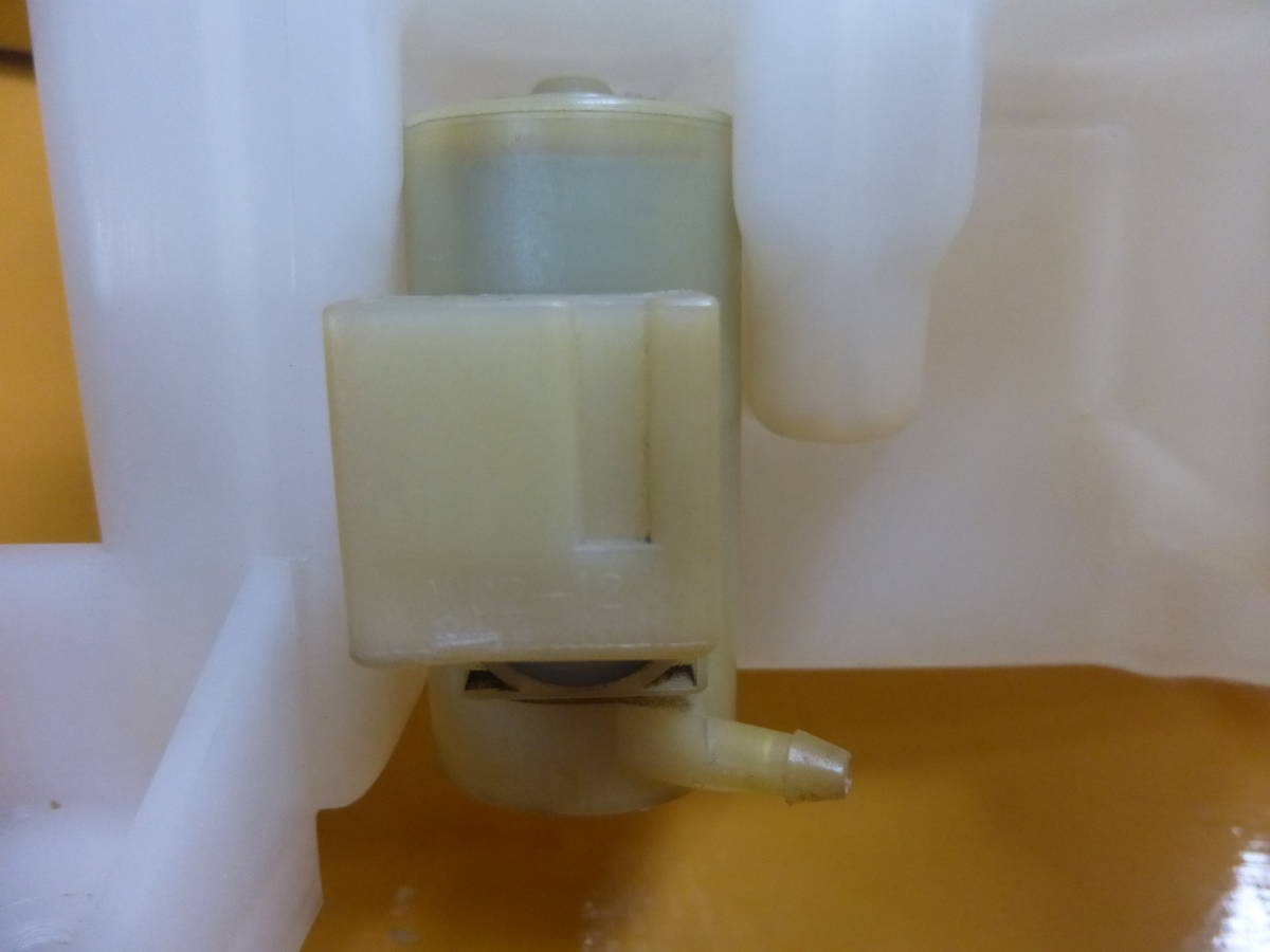 日産 純正 ECR33 スカイライン ウインドシールド ウォッシャータンク  