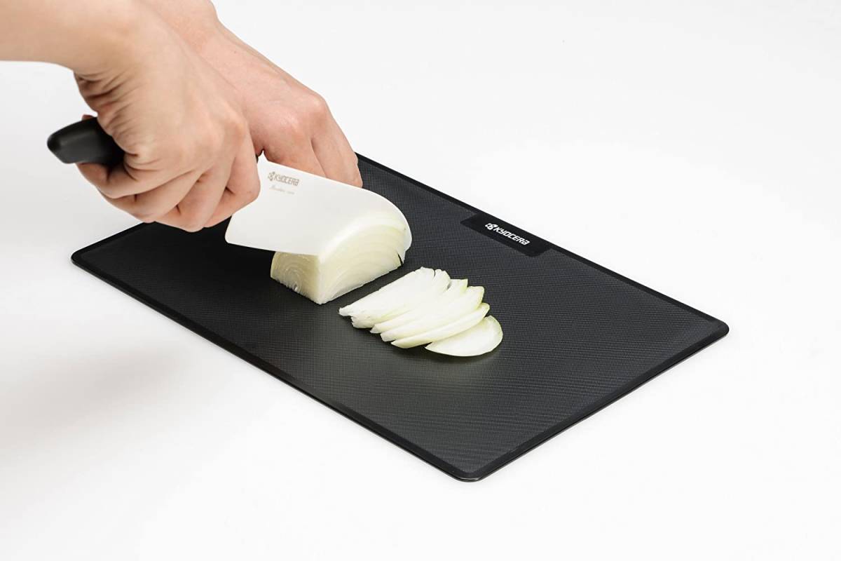 京セラ 新品 - 黒刃 まな板 無料研ぎ直し券付き 鞘 包丁 セラミック包丁 京セラセラミック包丁 限定 包丁2点 無料研ぎ直し券 クラシックキッチン・日用品・その他 セラミック セットの通販