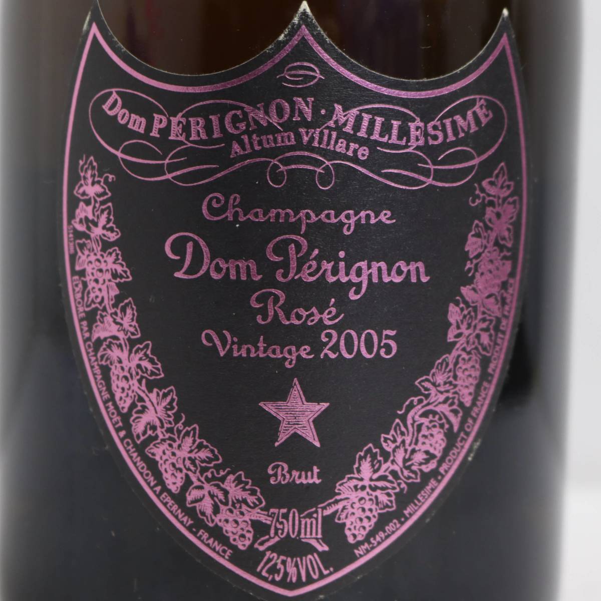 Dom perignon（ドンペリニヨン）ロゼ 2005 12.5％ 750ml ※キャップ