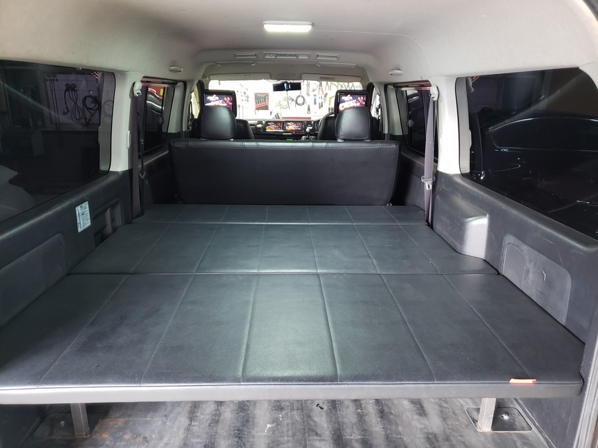 ハイエースバン・レジアスエースバン★ユーアイビークル　ベットキット★ワイド用★ジャンク品として★引き取り希望です