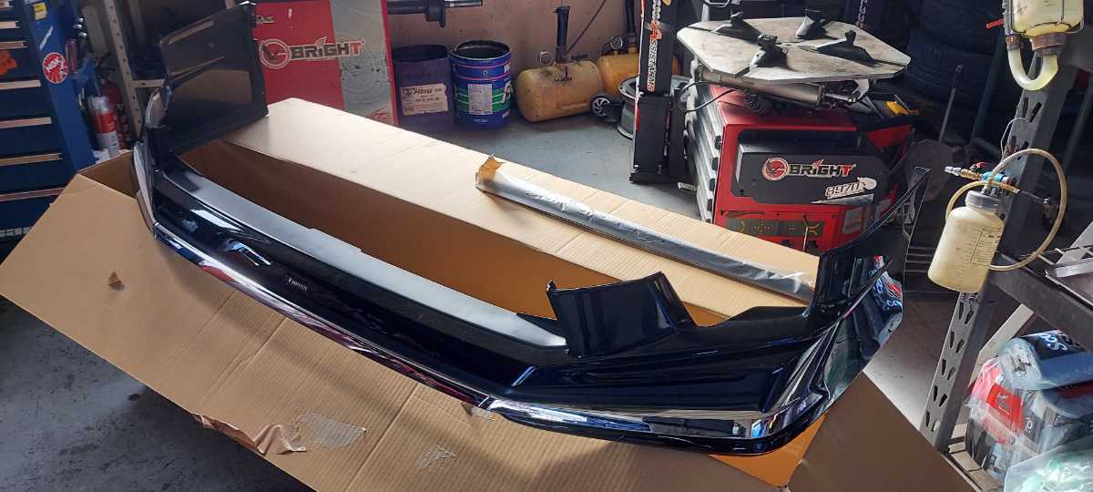 モデリスタ フロントスポイラー ZRR80 ヴォクシー ハイブリッド ZS