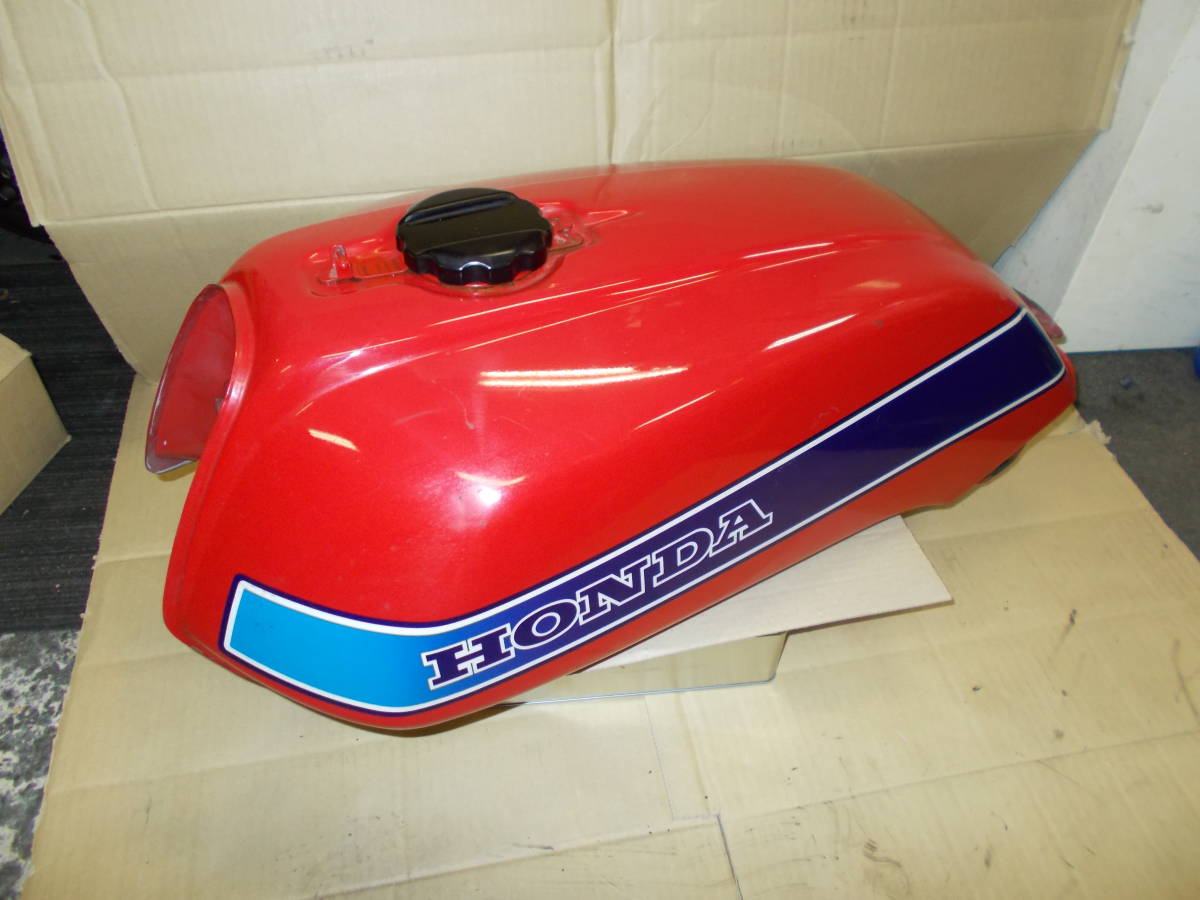 Y7 CBX400F 外装セット 赤白2型 カラー/中古 美品 塗装後 未使用NC07