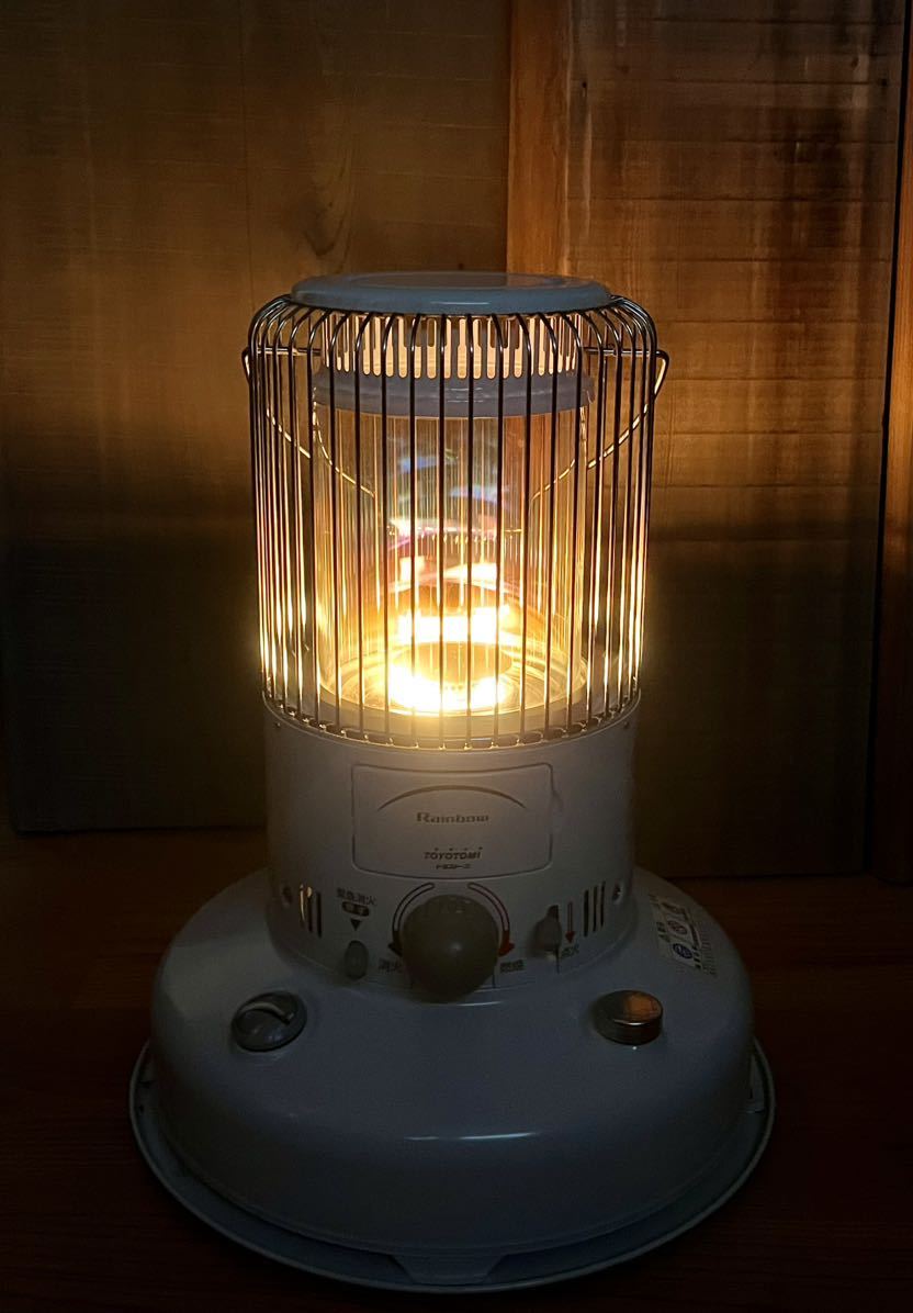 トヨトミ レインボー TOYOTOMI rb-25f 石油ストーブ ストーブ TOYOTOMI