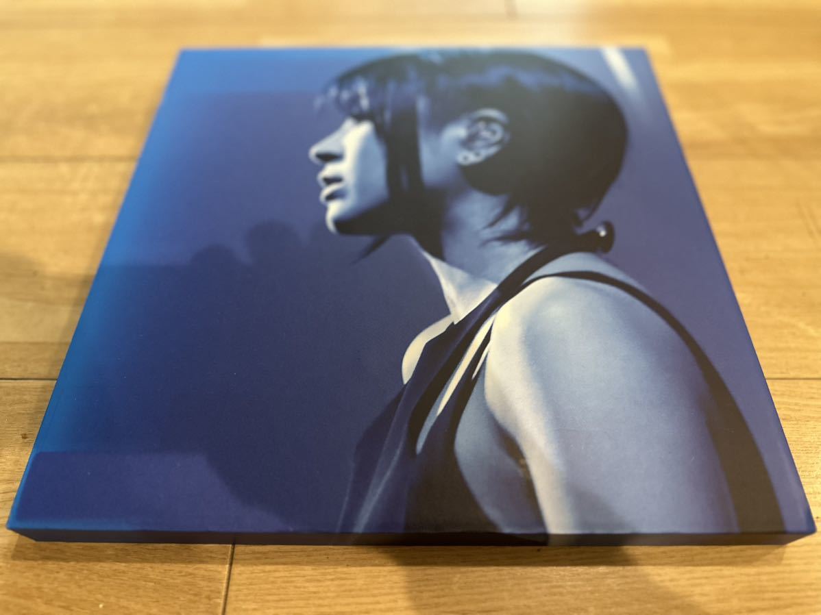 【お得，100%新品】 宇多田ヒカル Hikaru Utada Laughter in the Dark Tour 2018 完全生産限定スペシャルパッケージ DVD+Blu-ray(ブルーレイ)｜売買されたオークション情報、yahooの商品情報をアーカイブ公開 - オークファン その他