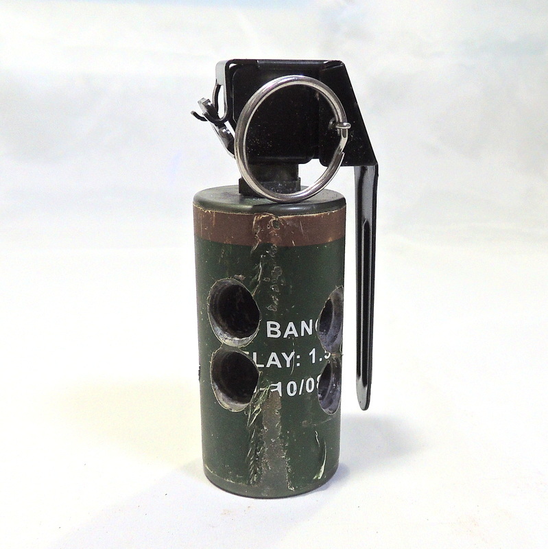 米軍 実物 2BANG フラッシュ グレネード レバー.ピン付き 使用済