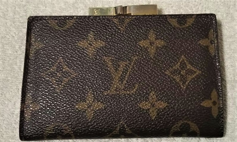 Louis Vuitton　ルイヴィトン　がま口財布　