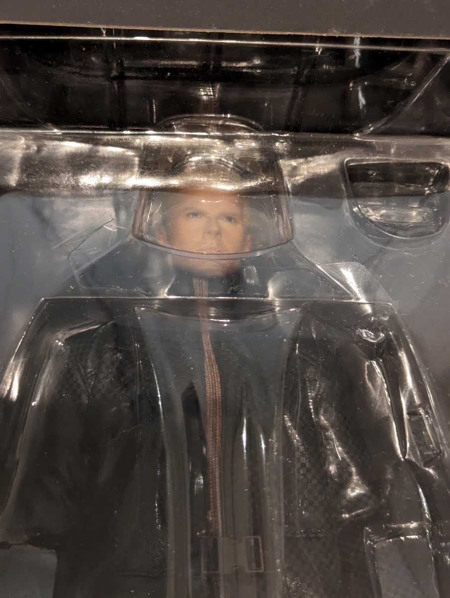 アルバート・ウェスカー(ミッドナイト版) バイオハザード5 1/6