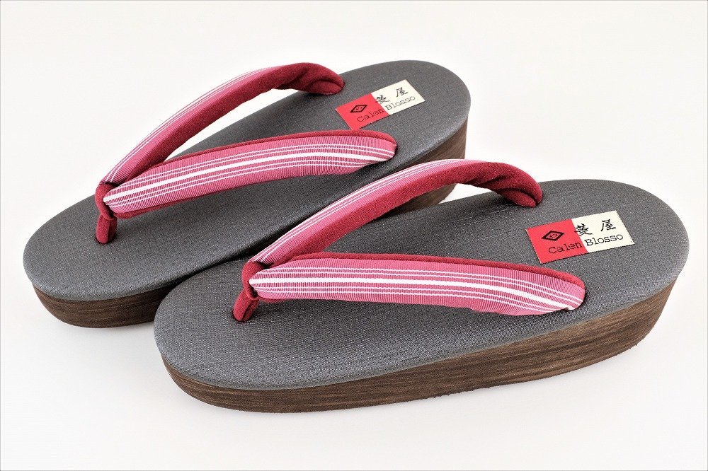  1円 草履 菱屋 正絹博多織 鼻緒 カレンブロッソ カフェ草履 軽量ソール Sサイズ 1-142(S寸以下)｜売買されたオークション情報、yahooの商品情報をアーカイブ公開 - オークファン S寸以下