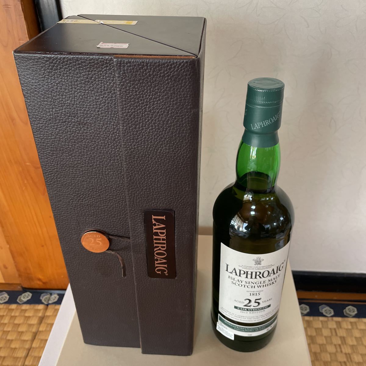ラフロイグ 25年 CASKSTRENGTH 2012 EDITION 46.7%vol.70de 2012年