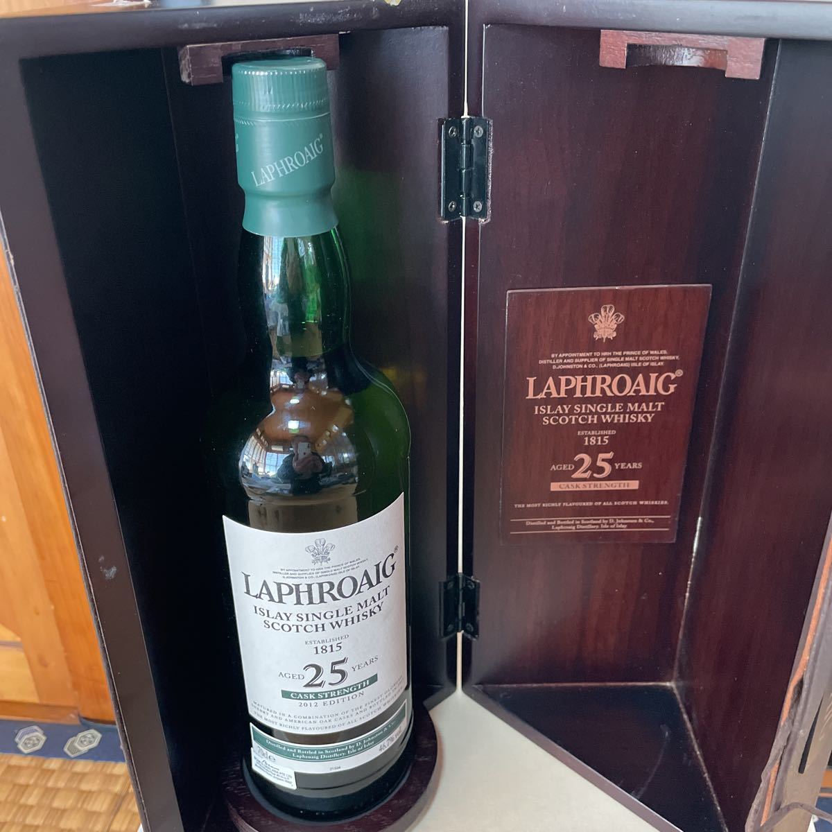 ラフロイグ 25年 CASKSTRENGTH 2012 EDITION 46.7%vol.70de 2012年
