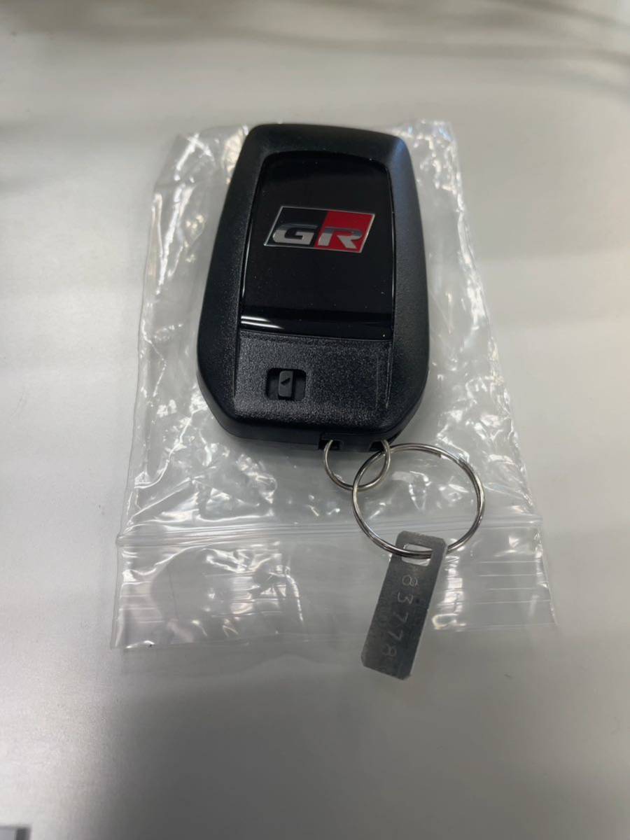 GR ☆送料無料☆ 新型ヤリス　純正スマートキー　ハリアー　80系　ヤリスクロス等　GRキーレス　トヨタ