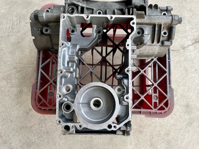 希少純正品カワサキ ゼファー400 クランクケース（Z400GP・CB350F