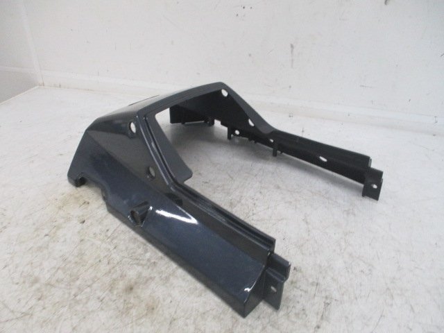 A5B31 GPZ900R テールカウル E BHN