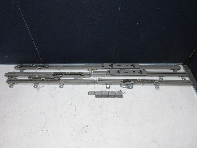 23◆アルファードANH10後期★リアシートレール/8人乗りから取り外し◆023