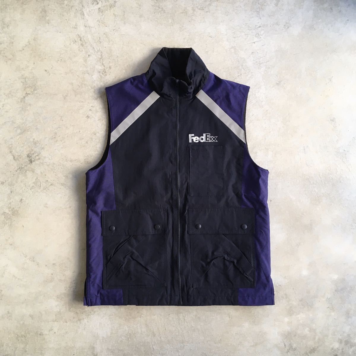 ナイロン FedEx リフレクター 90s フェデックス 古着 デザイン ベスト 