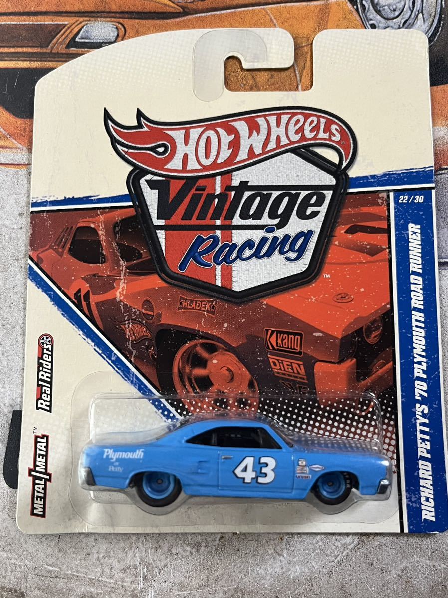 Hot Wheels Vintage racing Plymouth Roadrunner Richard Petty ホット