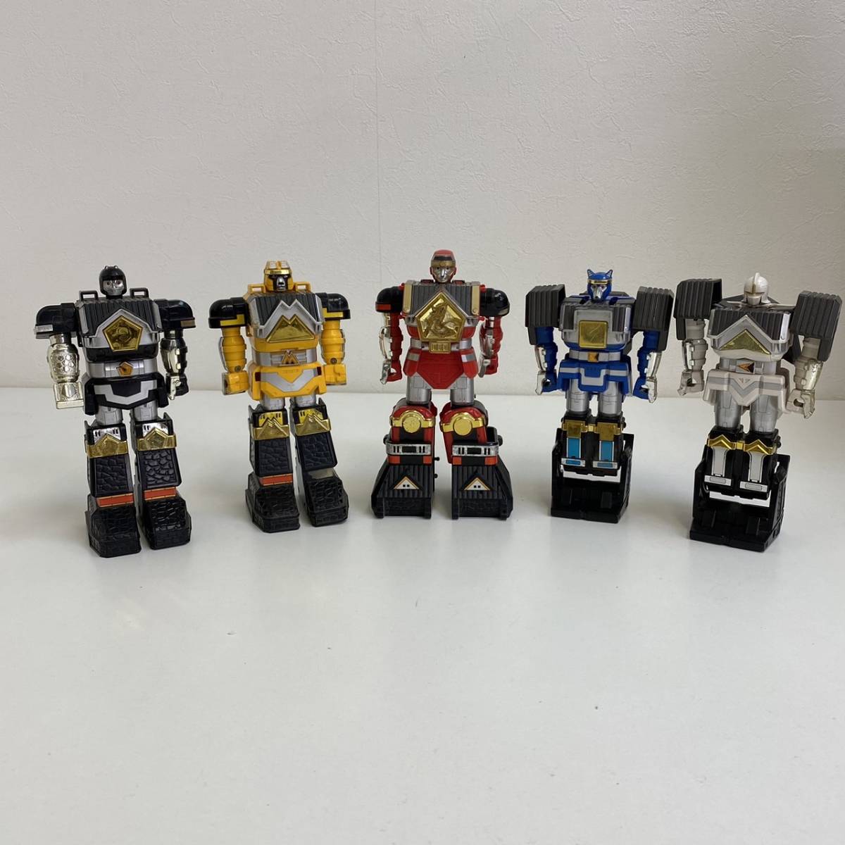 23C0206 忍者戦隊カクレンジャー DX無敵将軍 変形 ロボット 忍者合体