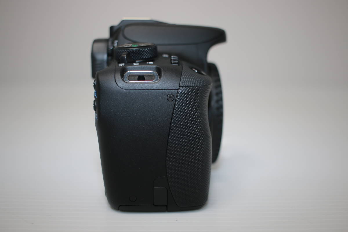 極美品Canon キヤノン EOS Kiss X7 ボディ 元箱付 (即落は特典有 