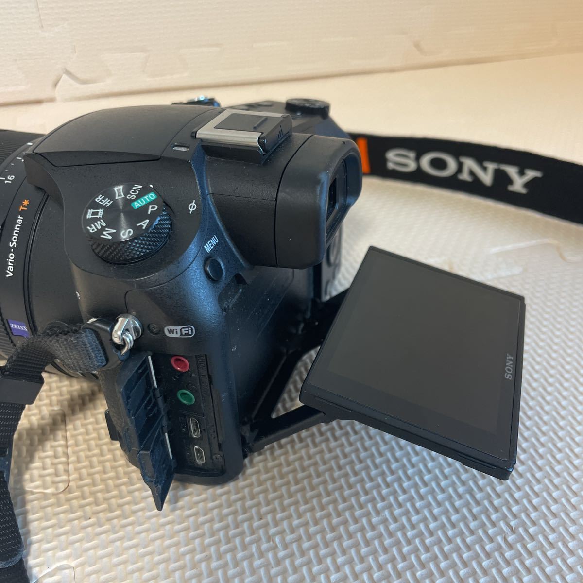 SONY DSC-RX10M4 (元箱、付属品完備 電池3個付き