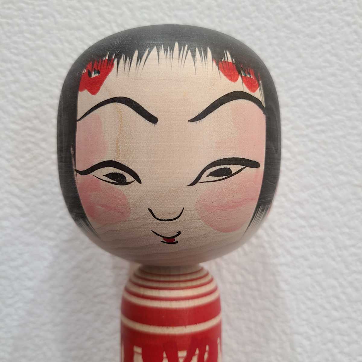 _^)伝統こけし 遠刈田系【佐藤英太郎】24.5Cm 花模様 直助型41 _^)伝統こけし 遠刈田系【佐藤英太郎】24.5Cm 花模様 直助型41
