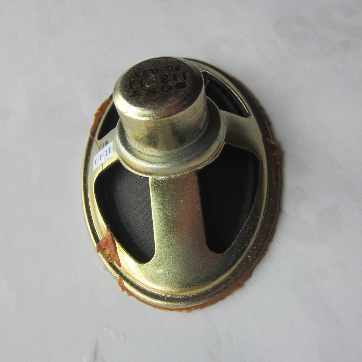 小型スピーカー 楕円形104mmx67mm 8Ω 0.3W sonyTFM-110Dからの撤去品 11-1-1-1_2