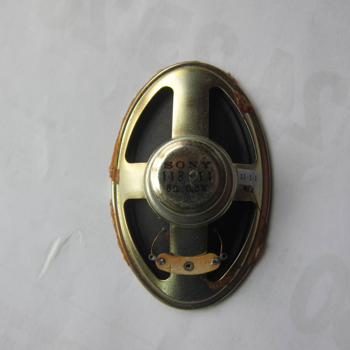 小型スピーカー 楕円形104mmx67mm 8Ω 0.3W sonyTFM-110Dからの撤去品 11-1-1-1_3