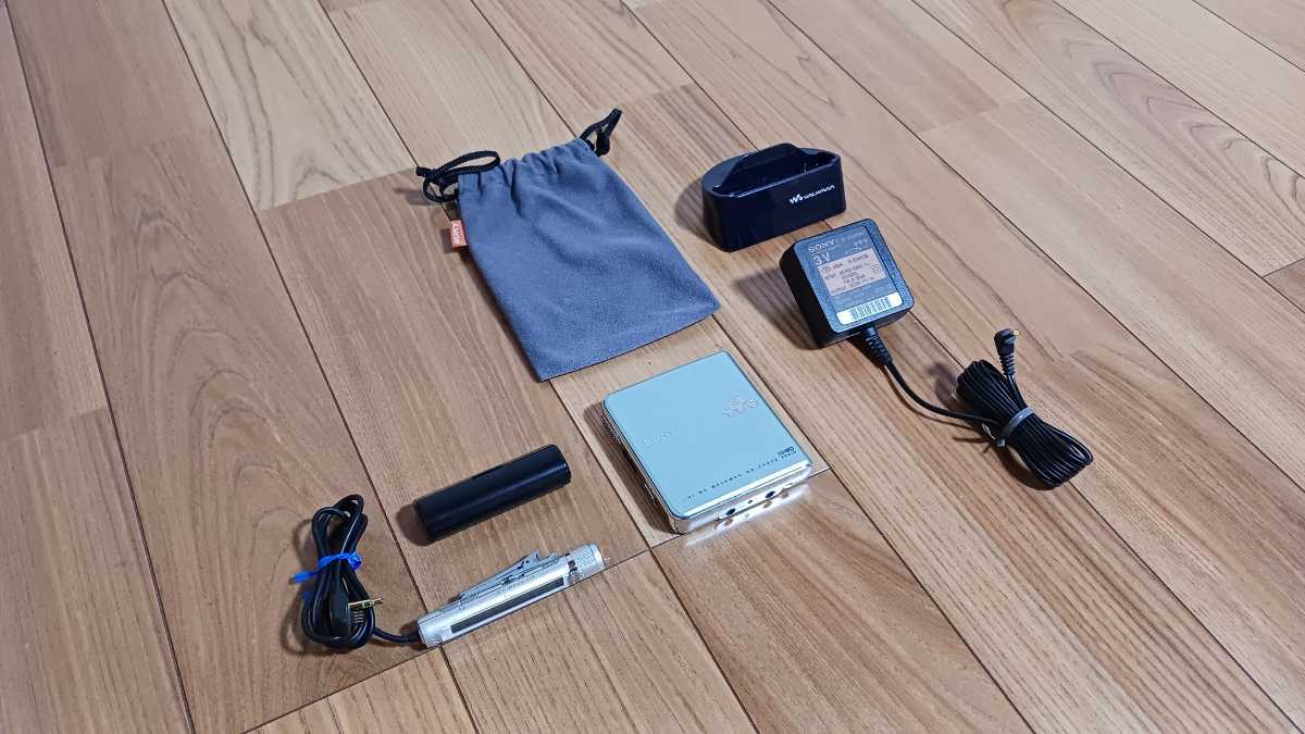 ☆美品☆　SONY　ソニー　MDウォークマン MZ-EH930　WALKMAN 