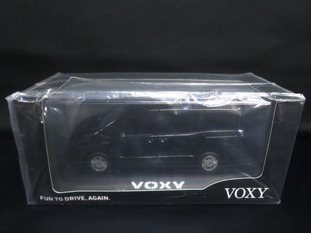 トヨタ 1⁄30 ヴォクシー トヨタ自動車WEBサイト 1／30(ミニカー)の中古