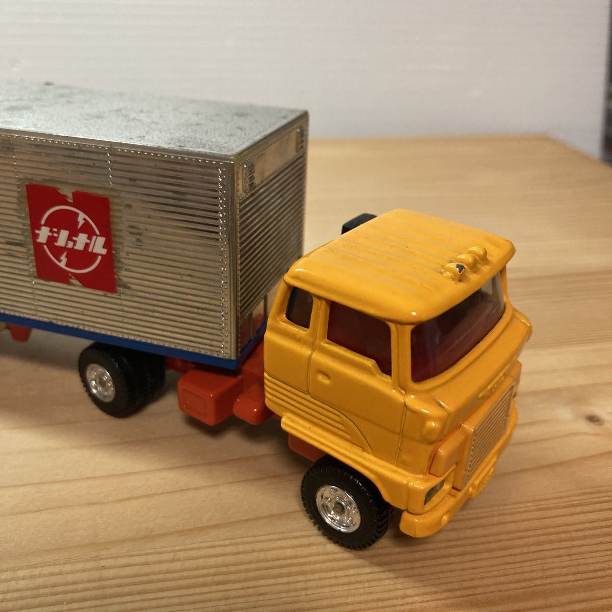 トミカ ダンディ 日野 HE トレーラー パネルバン ナショナル 当時物