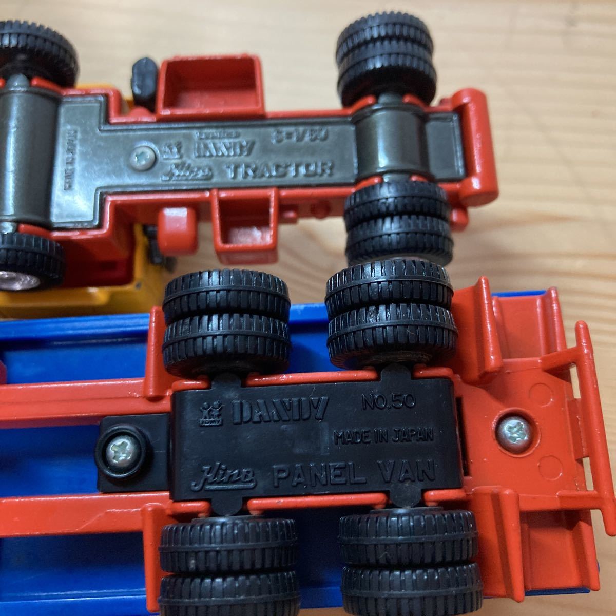 トミカ ダンディ 日野 HE トレーラー パネルバン ナショナル 当時物