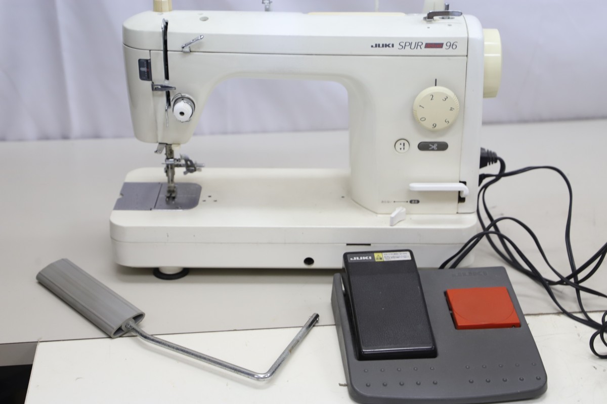 JUKI SPUR TL-96 0 ジューキ 職業用ミシン deluxe Deluxe ミシン 自動 