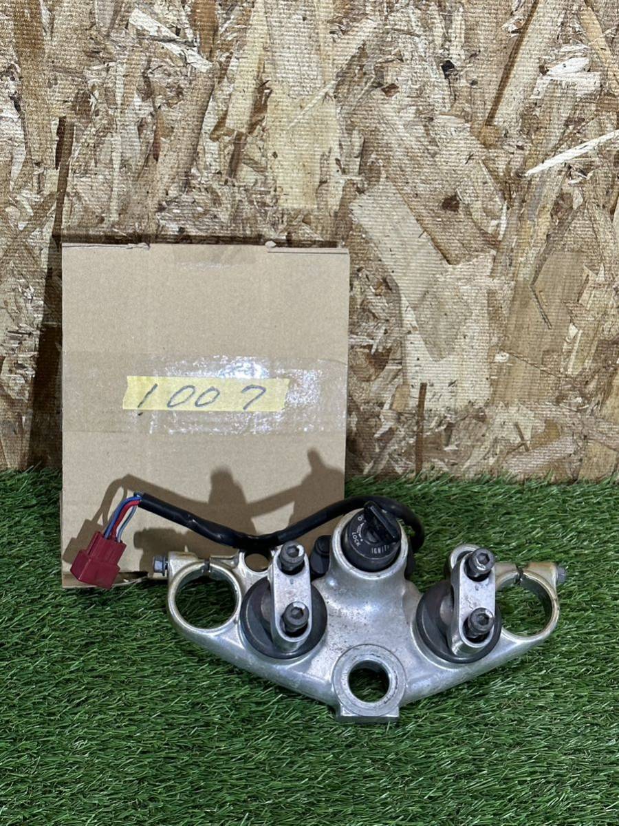 【管理番号1007】USED　SR400 SR500　純正トップブリッジ　メインキー　2型　ドラムブレーキ用　１JR