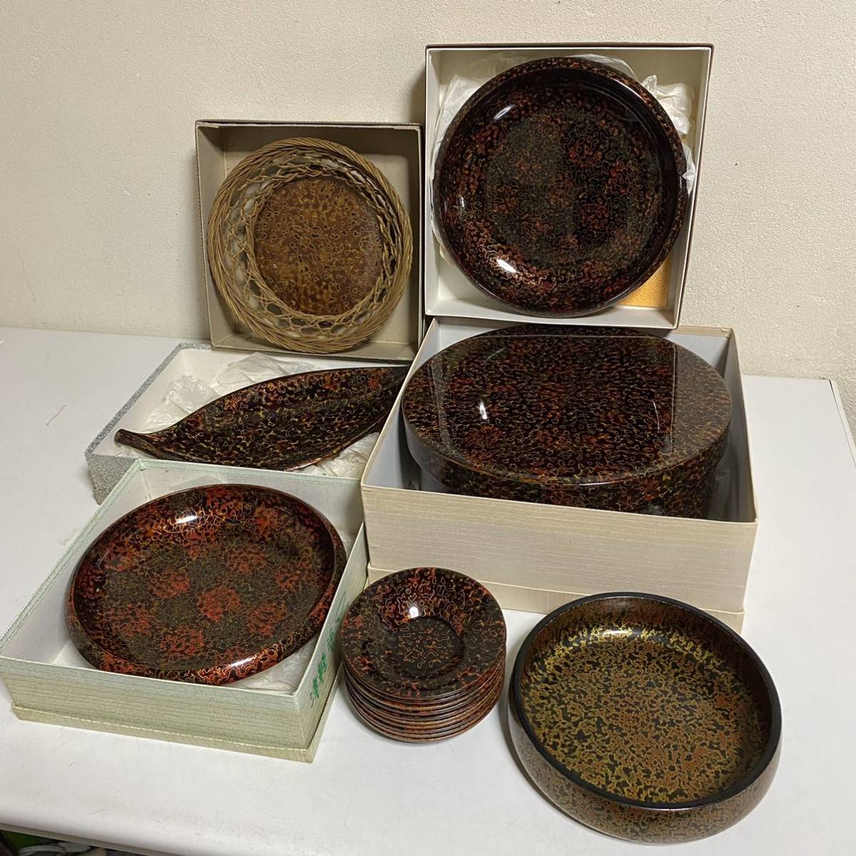 売切り！保管品 津軽塗り 唐塗り 茶 菓子椀 茶碗置き 寿司桶 盛皿 