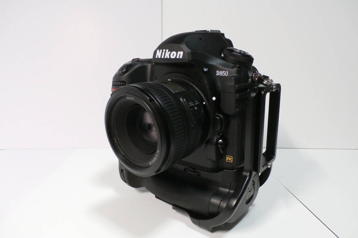 MB-D18バッテリーグリップ Nikon D810 ボディ+バッテリーグリップ