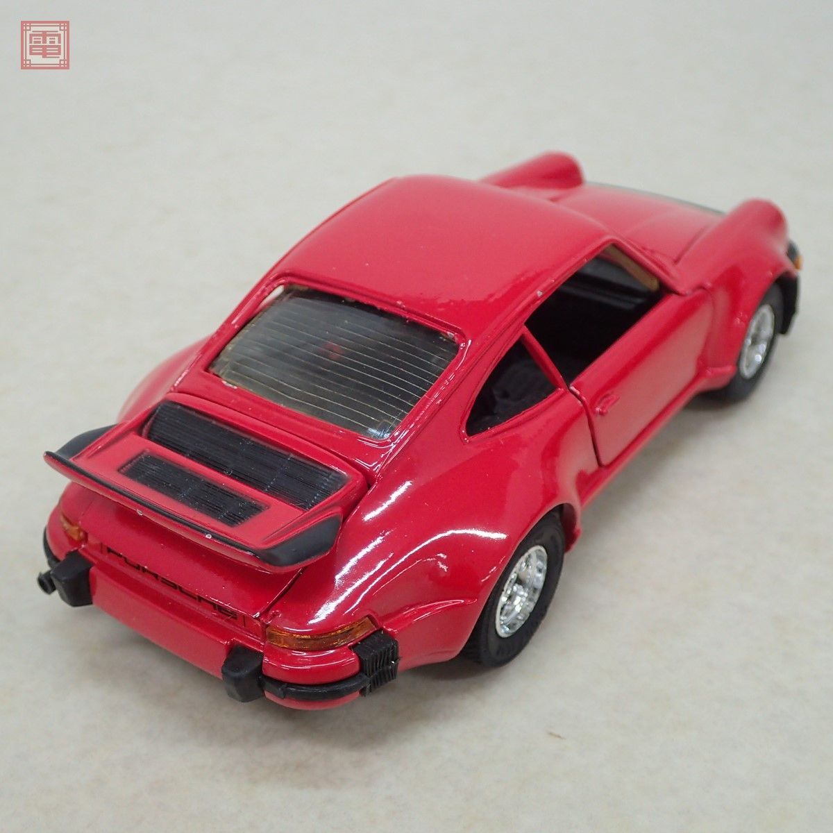 永大 グリップテクニカ 1/28 No.12 ポルシェ 930 ターボ ノーマル仕様
