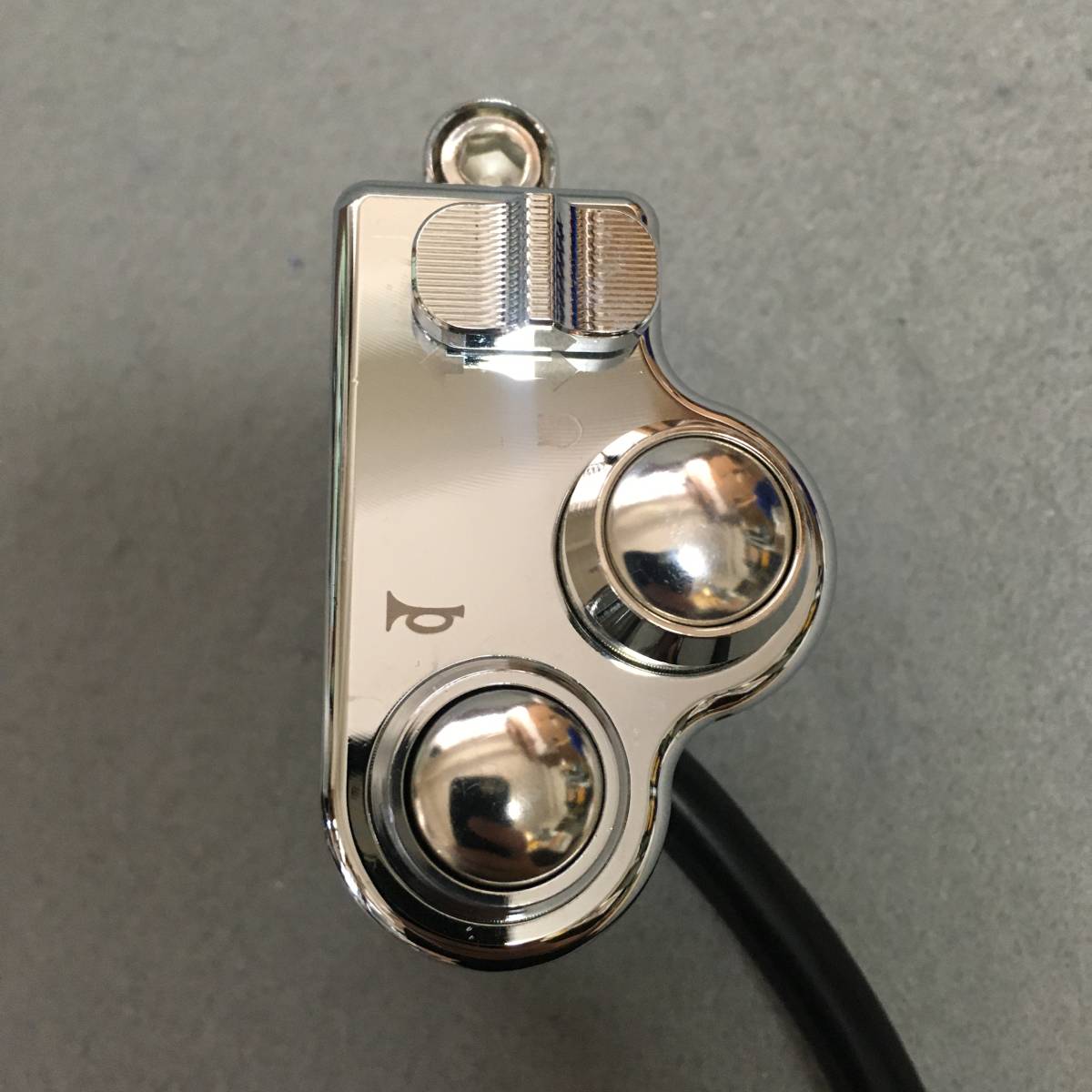 ◆送料無料・国内在庫・新品◆ クローム × クローム 25mm 1インチハンドル ミニ スイッチ ボックス プッシュボタン ハーレー 25mm クローム 1インチ ライザー ◇国内在庫・新品◇ スイートデコレーション