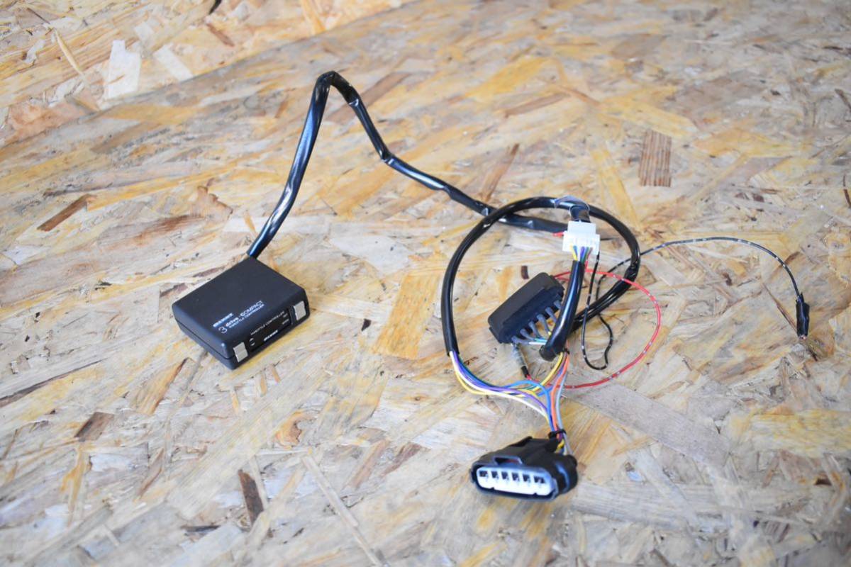 ピボット Pivot スロットルコントローラー 3-drive compact スロコン
