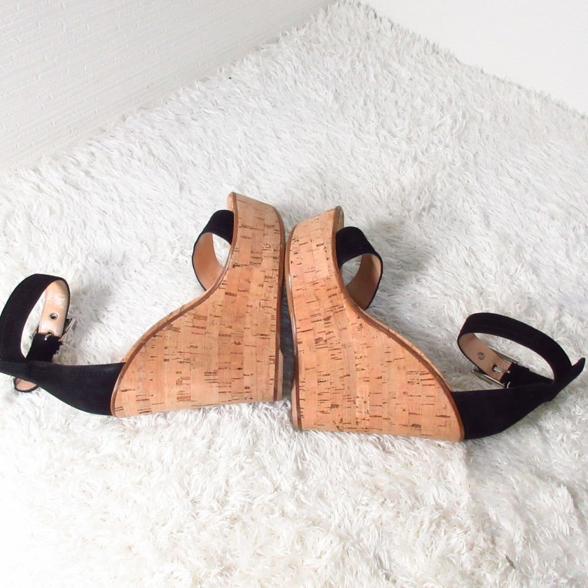 靴/シューズ Gianvito Rossi ほぼ新品アンクルストラップレザーサンダル