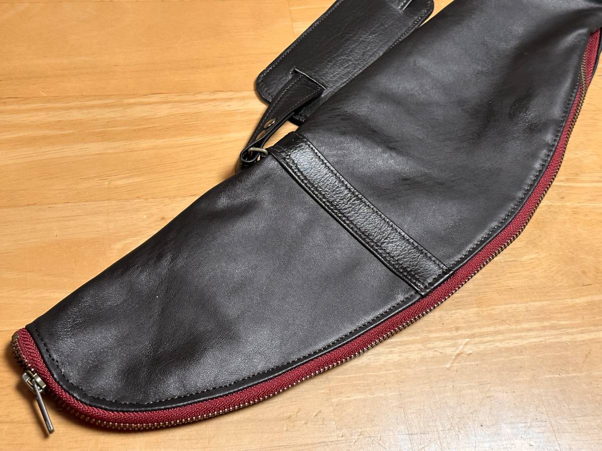 【馬革】本革 脇差用の刀剣キャリングバッグ 78cm 黒 ベージュ内装 登録証ポケット付き