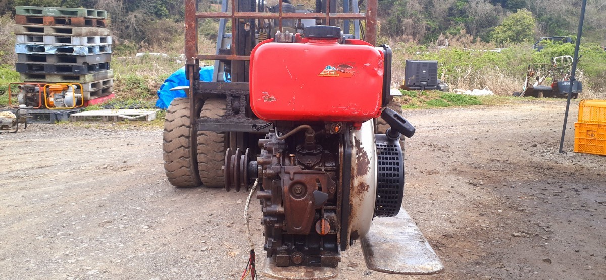 ディーゼルエンジン ヤンマー YANMAR L60ASES エンジン動きません