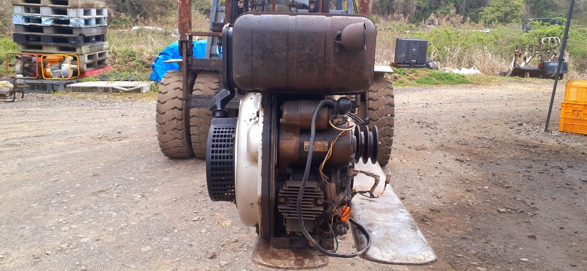 ディーゼルエンジン ヤンマー YANMAR L60ASES エンジン動きません