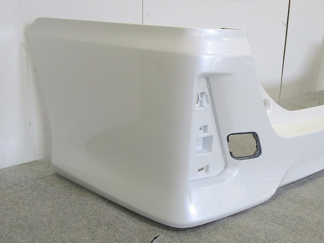 ノア/ヴォクシー/ハイブリッド ZRR80W/ZRR85W ZWR80W 後期 Si/ZS 純正