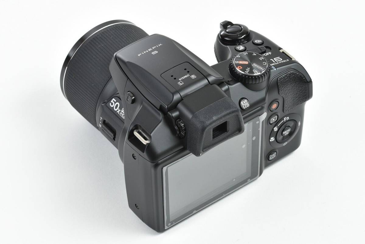 ☆外観美品☆FUJIFILM 富士フイルム FinePix S9200 単三電池仕様  