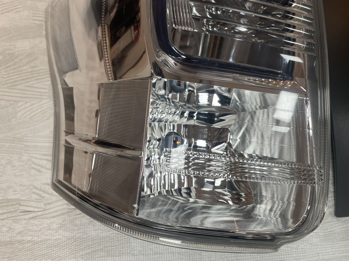 美品 点灯ok】プリウスα 前期 テールランプ 純正 左右セット STANLEY