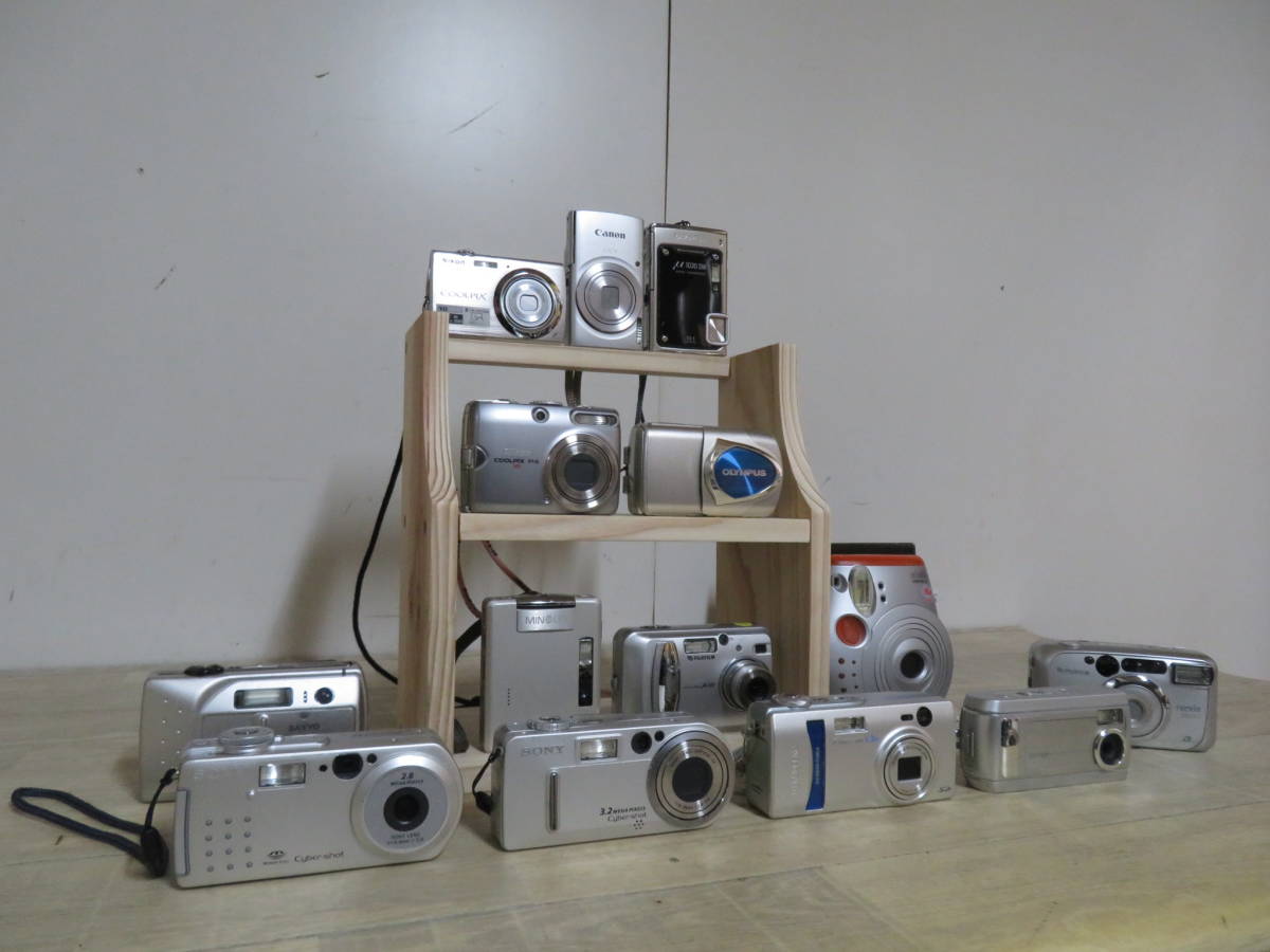 美品多数! Canon IXY Nikon OLYMPUS FUJIFILM SANYO SONY MINOLTA 機種